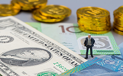 2023年下半年黄金料将飙升至2000美元 白银将升至25美元